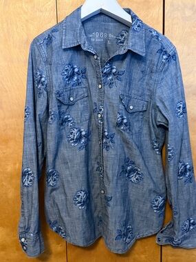 GAP 100% Cotton Floral Denim-Pearl Snap Button-Down Shirt size Large